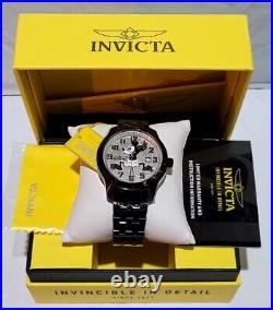 Invicta Mickey Mouse Limited Edition Hands tell time mens watch